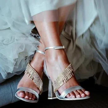 Franjuri, Paiete Femei Tocuri Inalte Bling Stras De Cristal Cu Lanț De Aur Nouă De Sandale Șir De Mărgele Rochie De Petrecere De Moda Pantofi Sexy De Vara