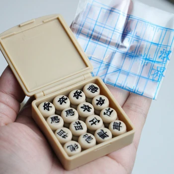 1Set casă de Păpuși în Miniatură Set de Șah Pretinde Juca Mobilier Casa Papusa Casa Decor Accesorii Jucarii